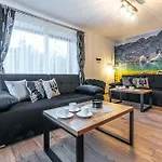 Апартаменты Giewont View Z Widokiem Seven & Sauna - Grunwaldzka Krupowki Centrum By Rentilopl Закопане