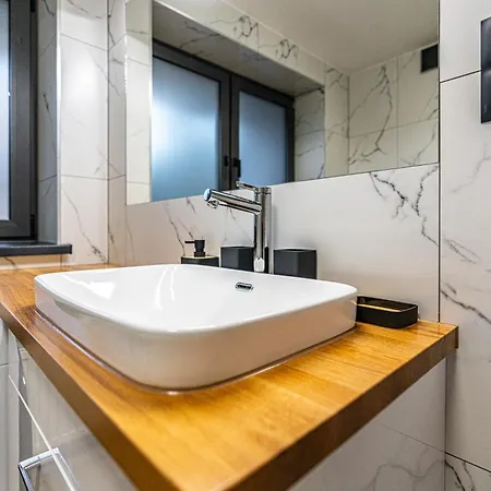 Giewont View Z Widokiem Seven & Sauna - Grunwaldzka Krupowki Centrum By Rentilopl